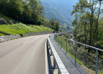 Passerella pedonale Lavertezzo Valle Verzasca